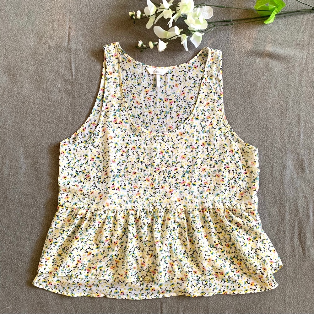 Kirra Floral Top, Slightly Sheer Size Medium